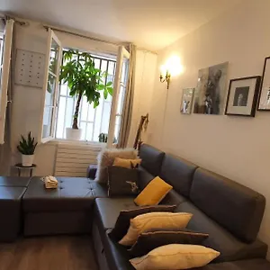Gare Montparnasse,fantastic Location,center Paris6 Eme ,close To Louvre Meusm And Notre Eiffel Tour Appartement